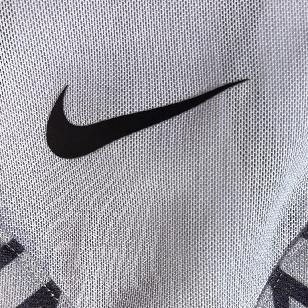 Nike Dri Fit - Picture 7 of 14